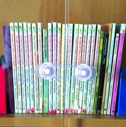 Dreambaby  Multifunkčný Bezpečnostný zámok, krátky, 2ks