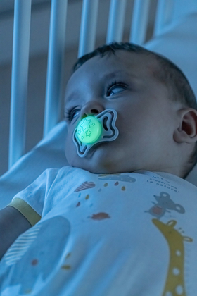 Chicco Physio Light, Lumi Ukľudňujúci cumlík 2-6m, svietiaci v tme, 2ks