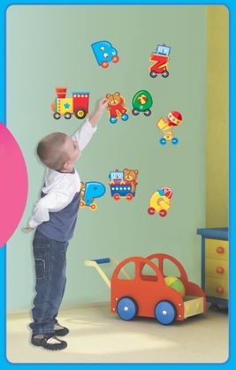 3D Nástenné dekorácie, Vláčik s písmenkami na vagónoch