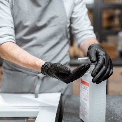 CLARA Bezpúdrové nitrilové rukavice čierne S, 100 ks