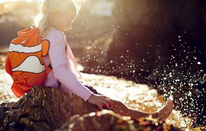 Trunki Paddlepak Nepremokavý Batoh, Klaun Chuckles, oranžová