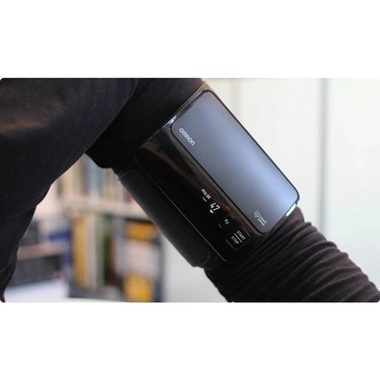 OMRON EVOLV ALL-IN-ONE, Ramenný bezhadičkový tlakomer