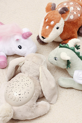 Cloud b® Twilight Buddies™ Bunny  Nočné svetielko, Zajačik, 0m+