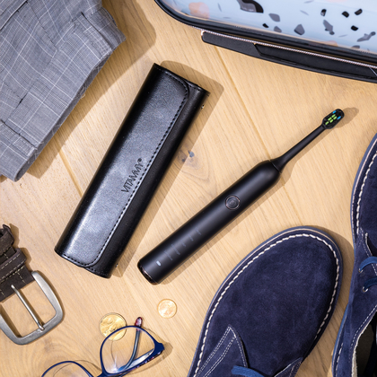 VITAMMY SYMPHONY Sonická zubná kefka s elegantným púzdrom, čierna + čierne púzdro