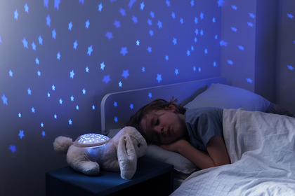 Cloud b® Dream Buddies Benny the Bunny™ - Plyšová hračka/svetielko s projekciou - Králik