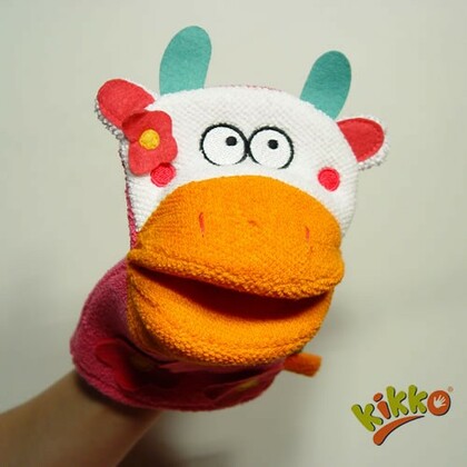 XKKO Rukavice na koupání s loutkou - Kravička