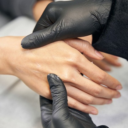 CLARA Bezpúdrové nitrilové rukavice čierne S, 100 ks