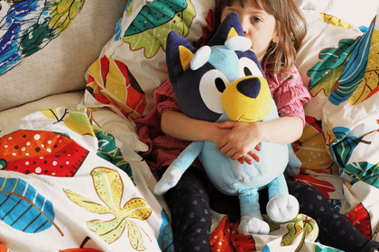 BLUEY JUMBO Plyšový psík Bingo, 45 cm