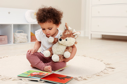 Cloud b® Love Light Buddies - Finley Fawn ™ Nočné svetielko s melódiou, Srnka, 0m+