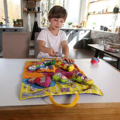 Ks Kids Edukačná podložka s hračkami - Family