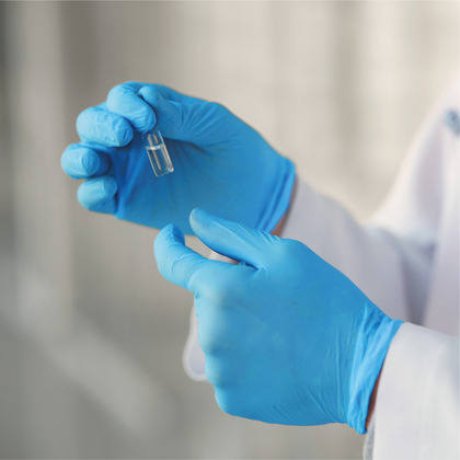 CLARA Bezpúdrové nitrilové rukavice modré M, 100 ks