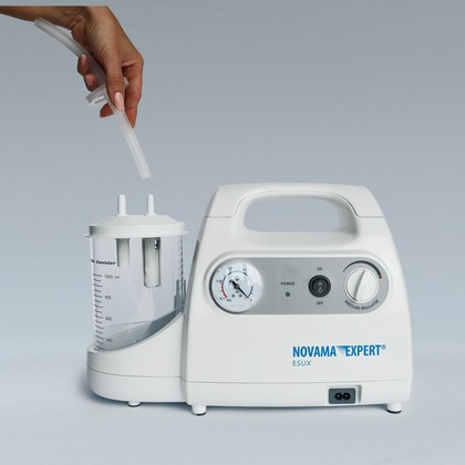 NOVAMA EXPERT ESUX 7E-C Elektrische Absaugung, die aus dem Netz betrieben wird