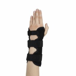 QMED KID MANU UNIVERSAL LONG Gyermek csuklómerevítő, hosszú