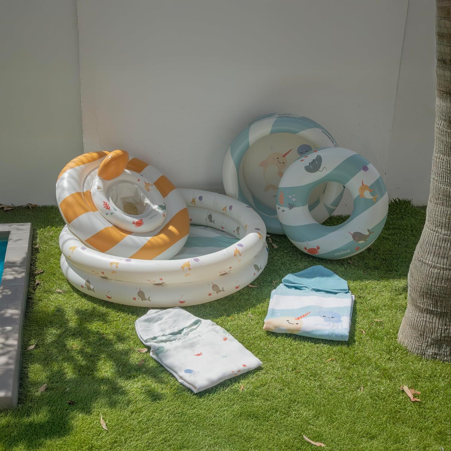 Miniland Detské bavlnené pončo s kapucňou Swim – 65x65 cm
