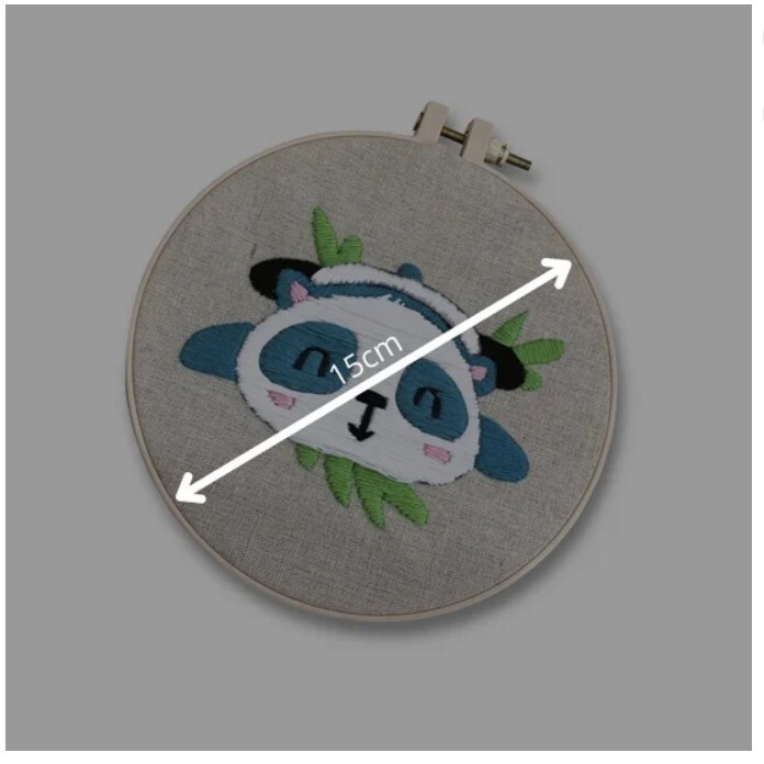 WOW BOX Kreatívna sada na vyšívanie Panda