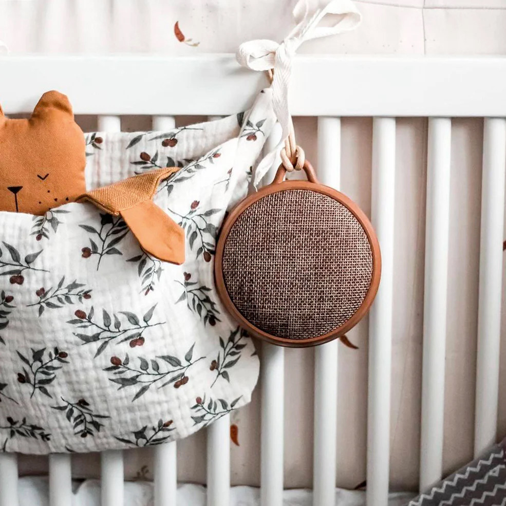 Membantu Echo Prenosný prehrávač bieleho šumu – Svetlohnedý