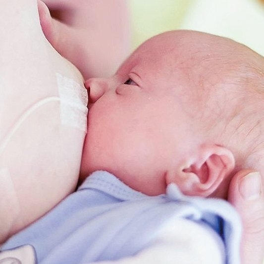 MEDELA SNS Systém podpory kŕmenia