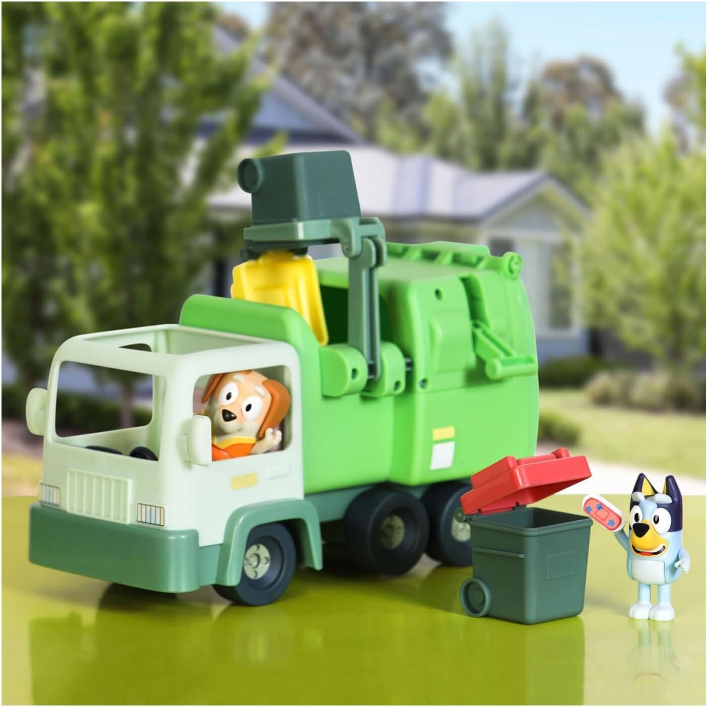 BLUEY Garbage Truck, Smetiarske auto - set figúrok s príslušenstvom