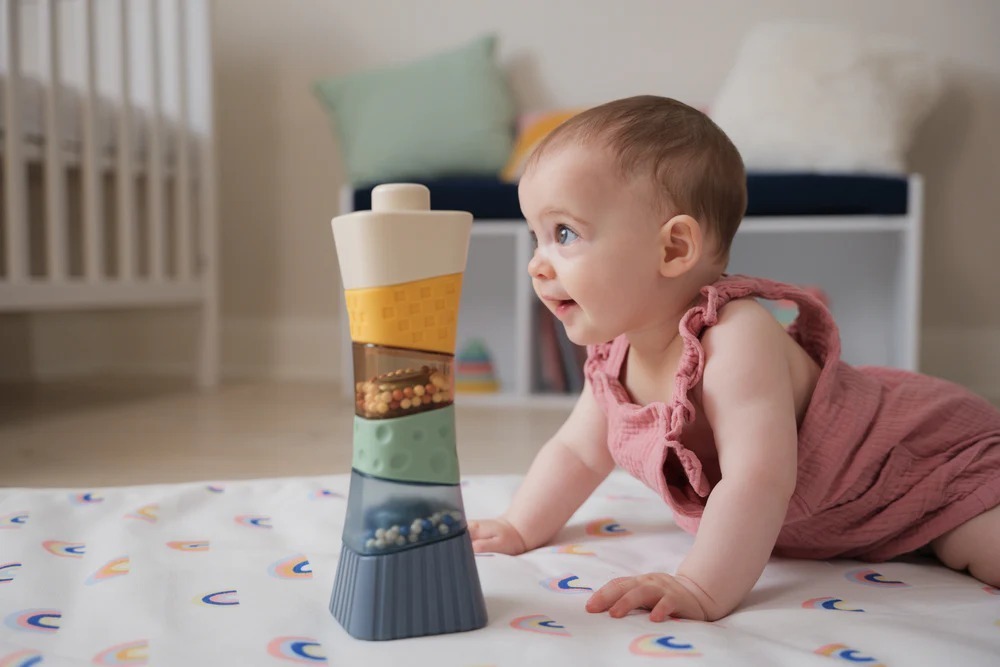 BabyToLove Sensory Stacking Tower Mäkká senzorická veža pre bábätká