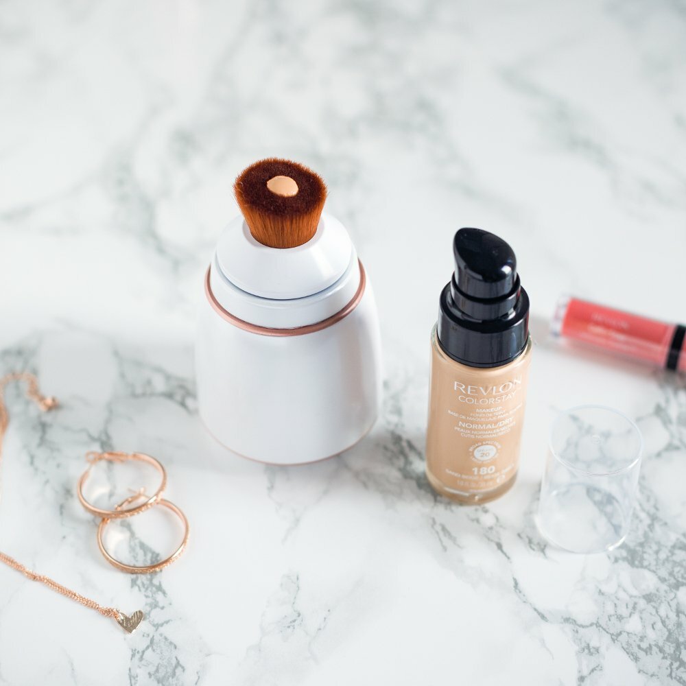REVLON RVSP3538 Sonická čistiaca kefka na tvár