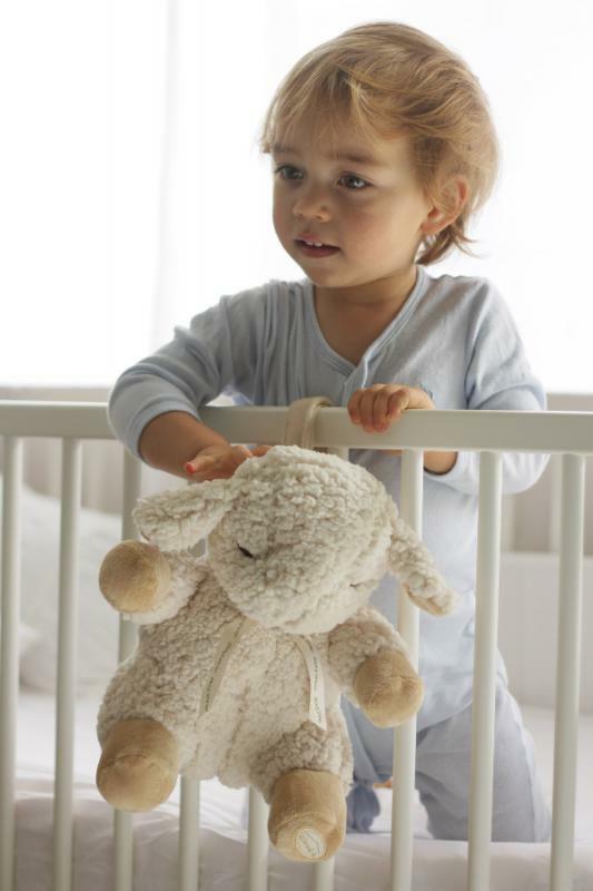 Cloud b®Sleep Sheep™ - Plyšová hračka/Zvieratko s melódiou Spiaca ovečka