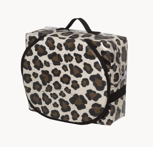 BabyToLove Cestovný podsedák Easy Up – Prenosná jedálenská stolička na cesty, Leopard