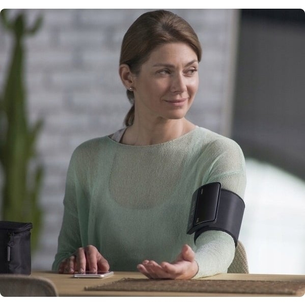 OMRON EVOLV ALL-IN-ONE, Ramenný bezhadičkový tlakomer