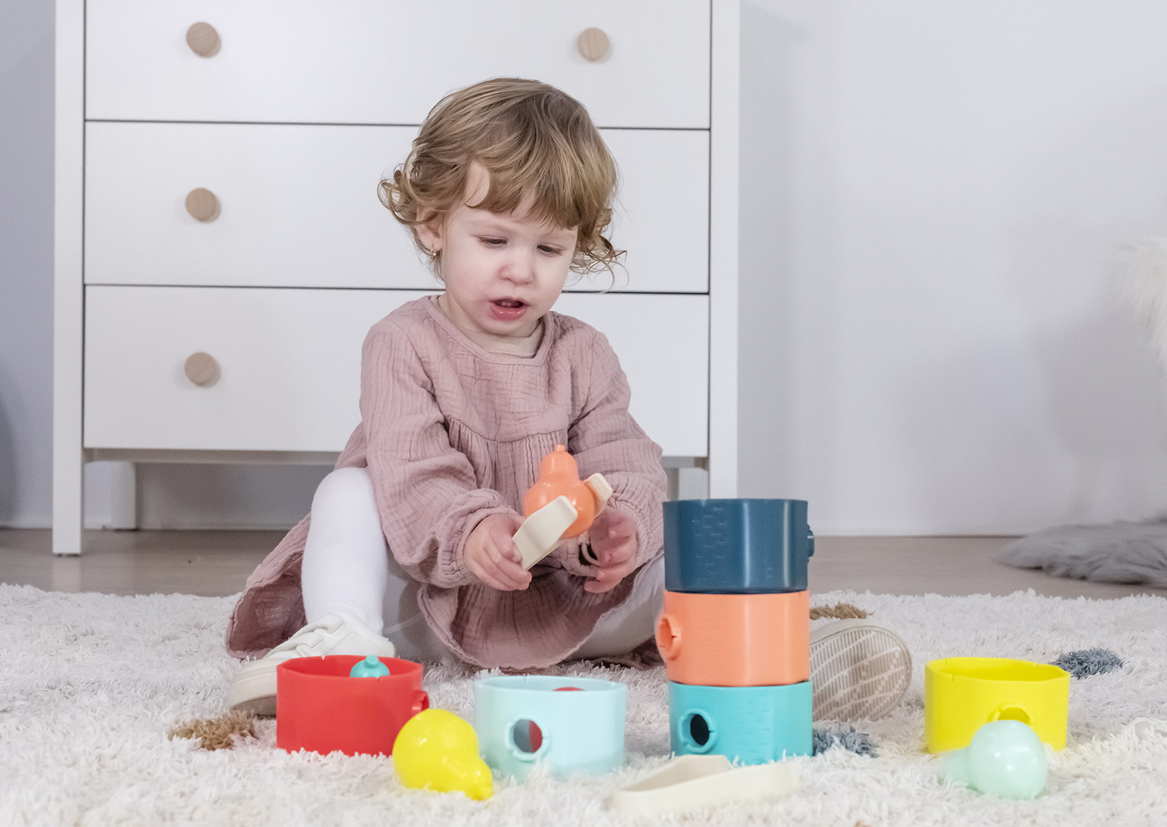 Miniland Hračka na triedenie tvarov pre deti, Kmeň stromu