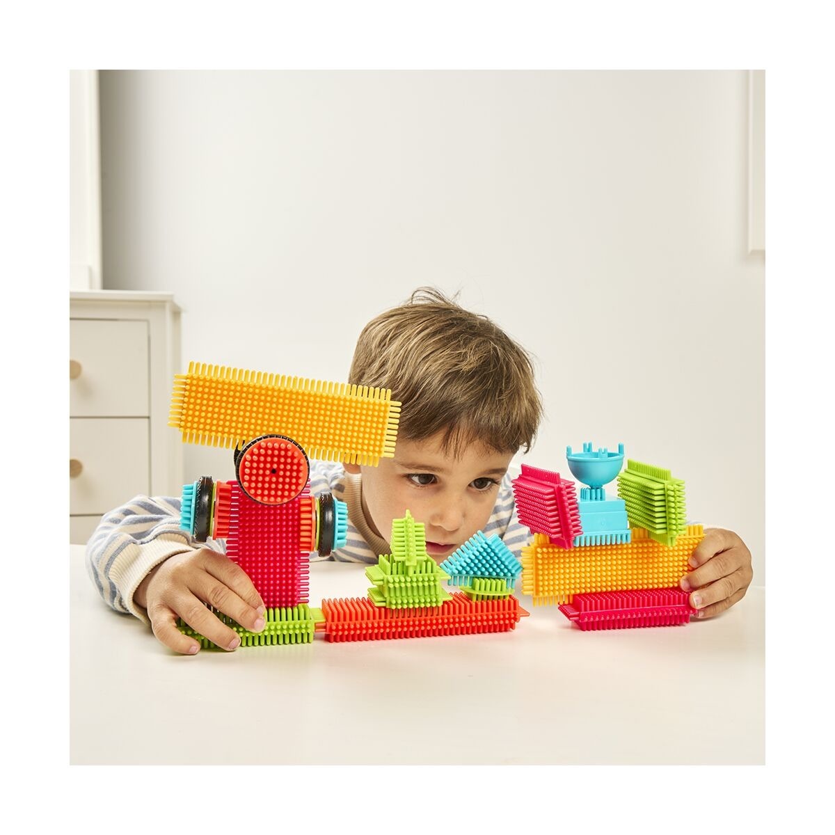Miniland Pegy Bricks Divokí kamaráti  Kreatívna stavebnica so zvieratkami
