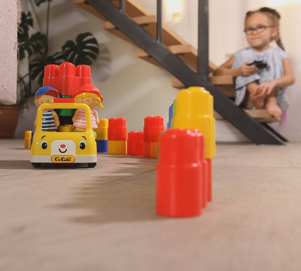 Ks Kids Diaľkovo ovládaný školský autobus - sada kociek