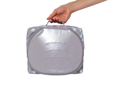 BabyToLove Easy Up Tragbarer Hochstuhl/Sitzkissen – Weiße Sterne