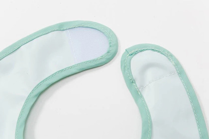 BabyToLove Sada bryndáků – Měkké nepromokavé bryndáky, Šťastný citron, 2ks