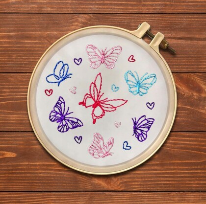 WOW BOX Kreatívna sada na vyšívanie Motýle