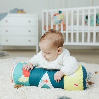 Miniland Senzořický válec, Hračka na podporu lezení a motoriky