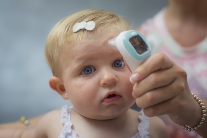 Miniland PLUS Digitální teploměr pro děti s měřením teploty a pulzu s hlasovou funkcí