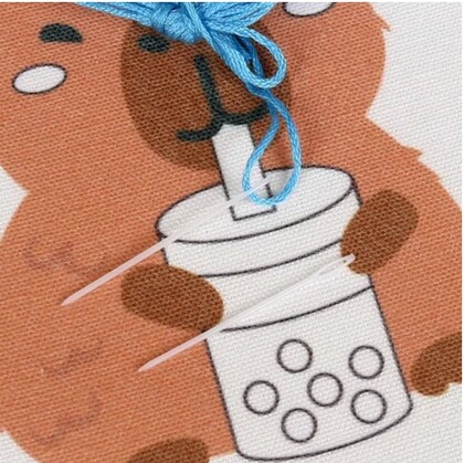 WOW BOX Kreatívna sada Vyšívanie - Kapibara s bublinkovým nápojom