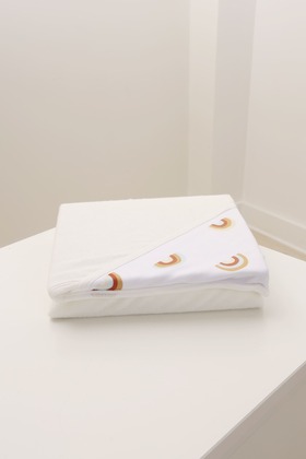 BabyToLove Bambus-Handtuch mit Kapuze für Babys und Kinder – Motiv Regenbogen