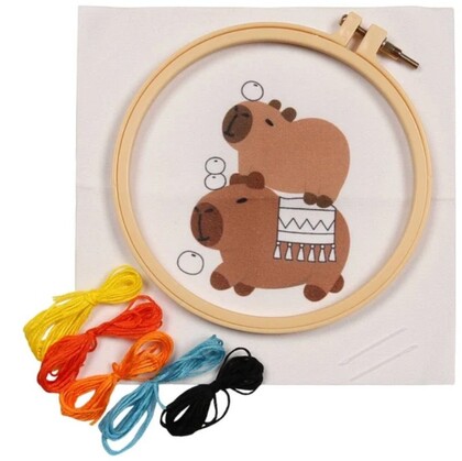WOW BOX Kreatívna sada Vyšívanie - Kapibara sa teší
