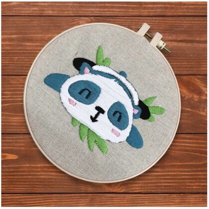 WOW BOX Kreatívna sada na vyšívanie Panda