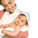 BabyToLove Bambus-Handtuch mit Kapuze für Babys und Kinder – blaue Streifen